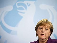Merkel rechaza la quiebra de Grecia porque sería fatal para toda la zona euro