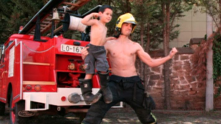 La mañana - La mañana de La 1 - Bomberos de calendario