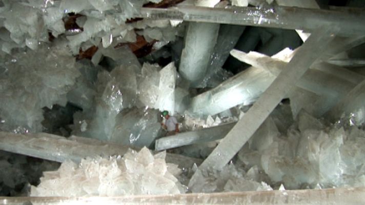 Telediario 1 - Belleza y misterio científico