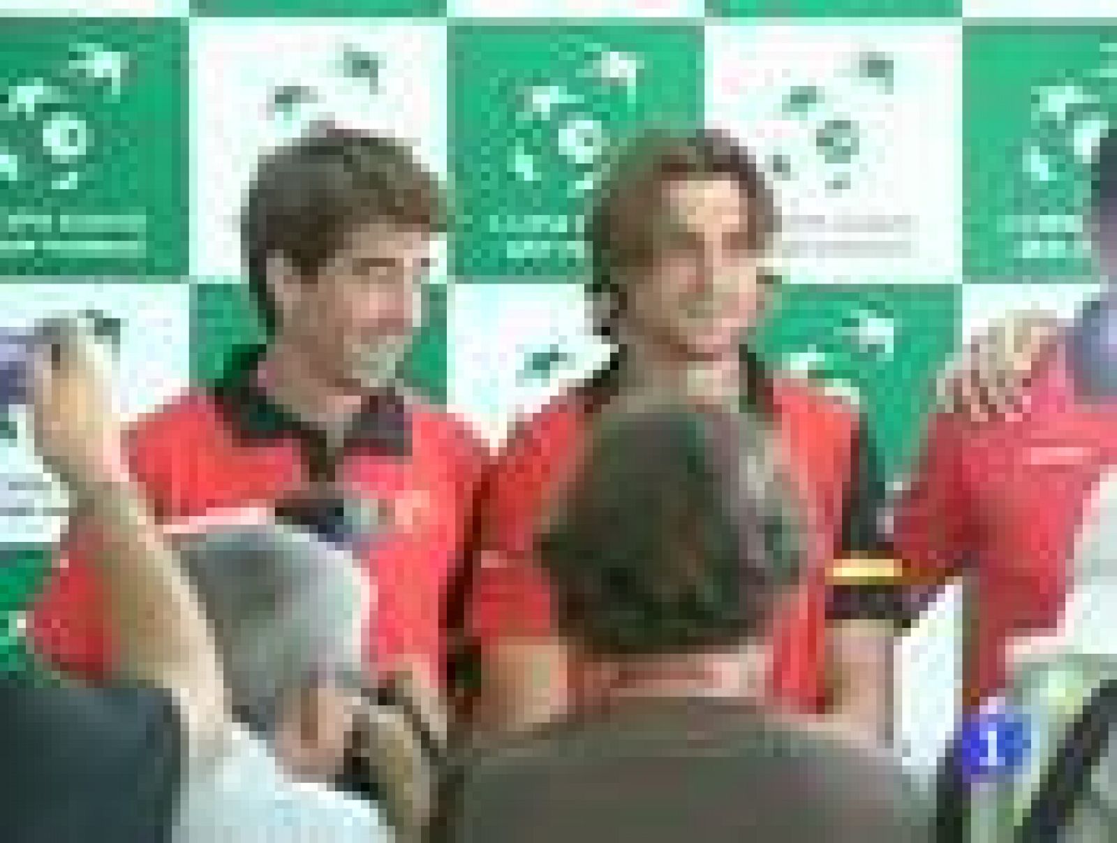 Dos días después de jugar la final del US Open y terminar con algunas molestias, el nº1 español entrena en Córdoba a pleno rendimiento con intención de jugar la semifinal de la Davis