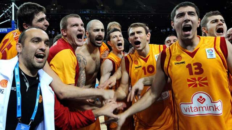 España ya conoce a su rival en semifinales del Eurobasket: Macedonia, que ha dado la sorpresa derrotando a la anfitriona, a Lituania. 