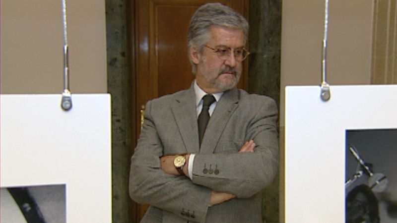 Manuel Marín pide que su retrato sea una fotografía