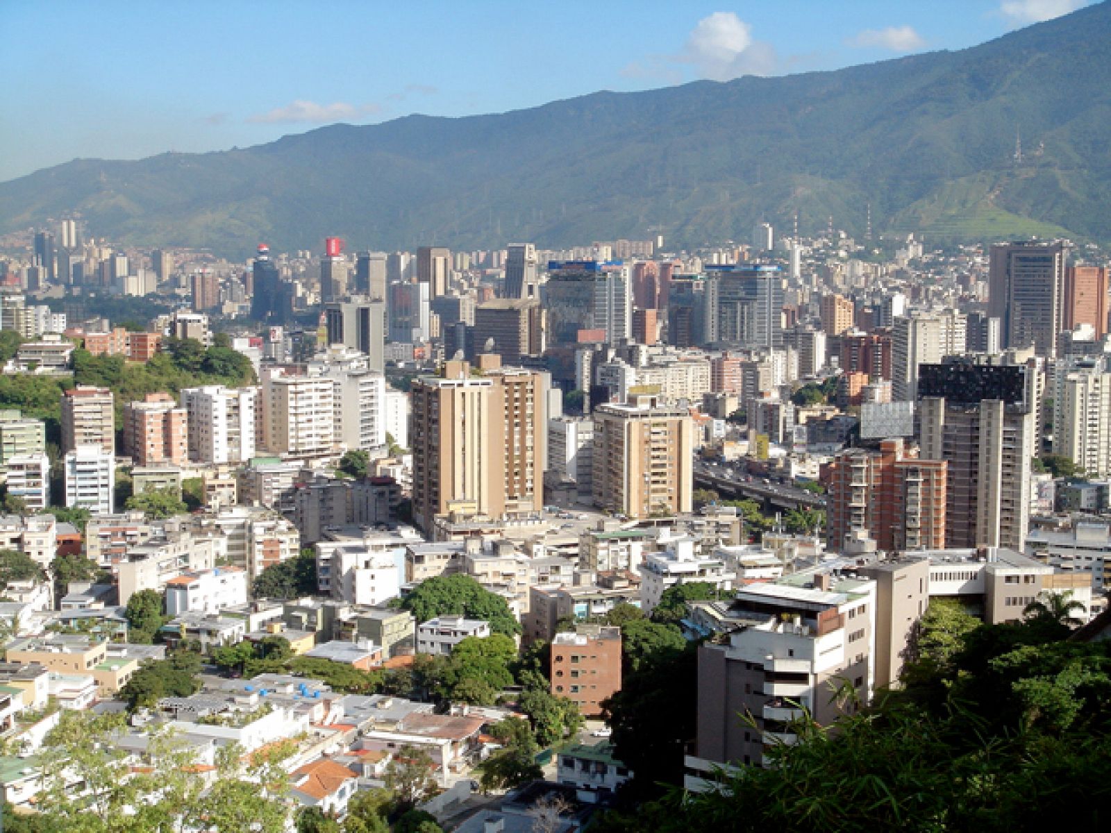 El diario de Limón: 'Entre2aguas' en Caracas