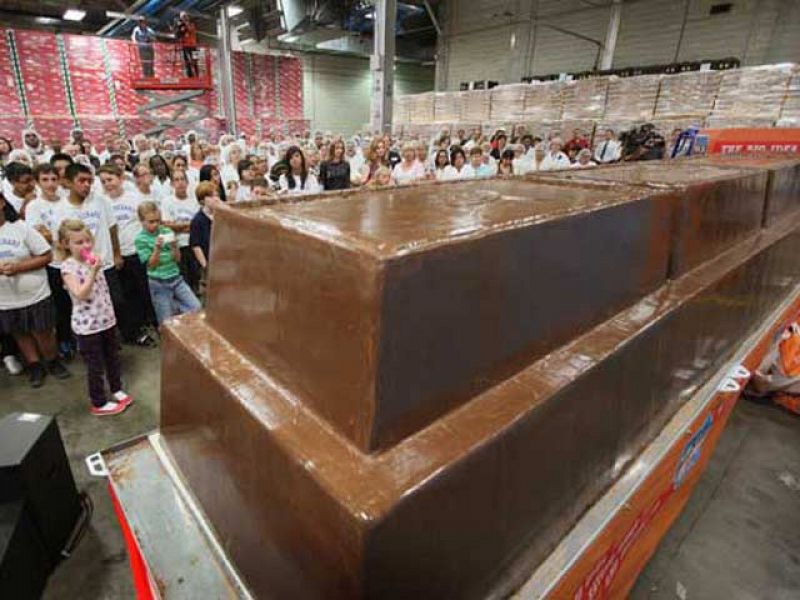 Más Gente - Una tableta de chocolate que bate récords