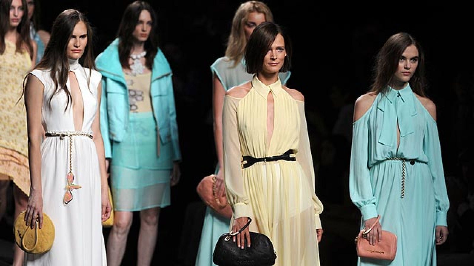 Desfile de Adolfo Domínguez en Cibeles Madrid Fashion Week 2011