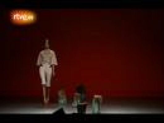  - Desfile íntegro de Devota&Lomba