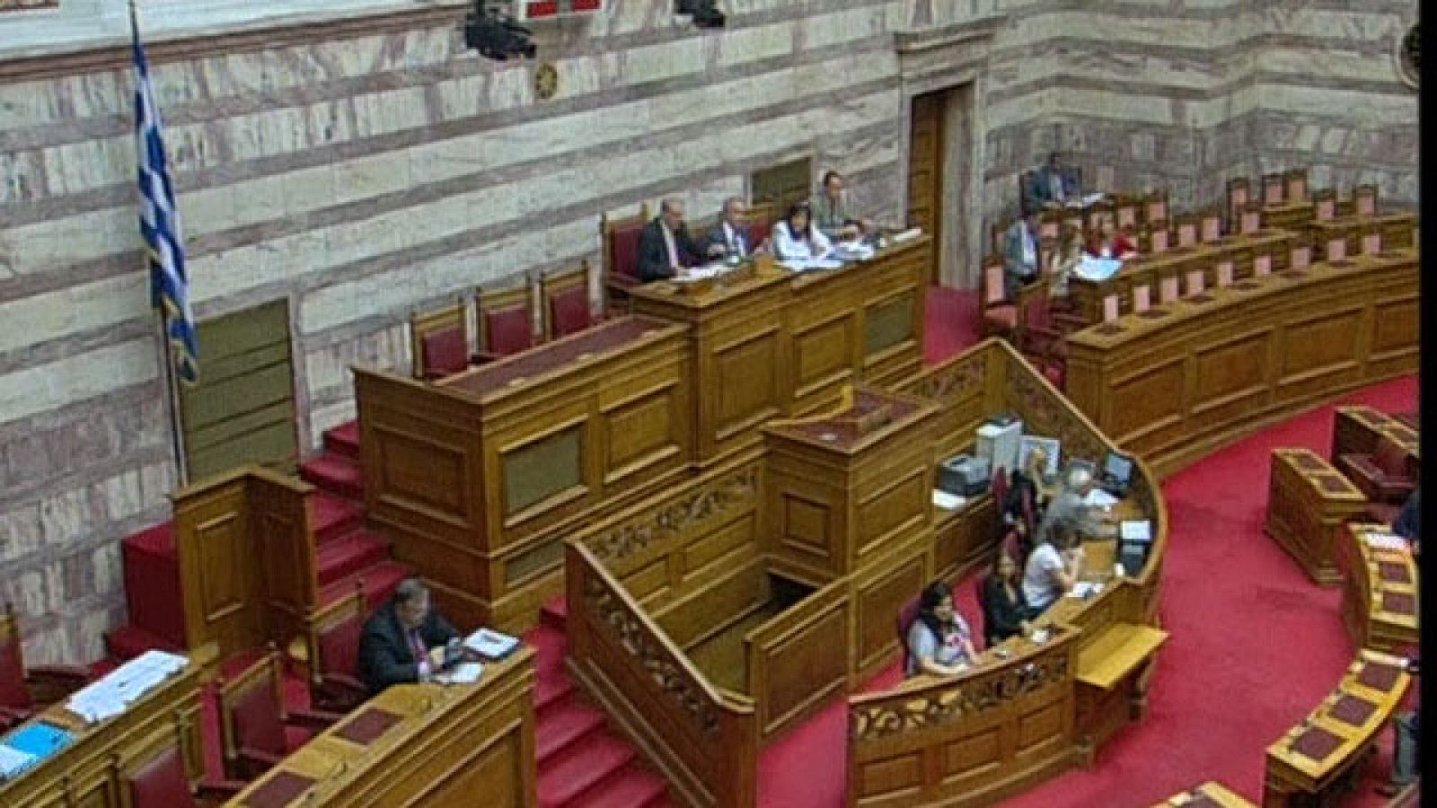 Más préstamos para Grecia si recortan lo necesario para reducir el déficit