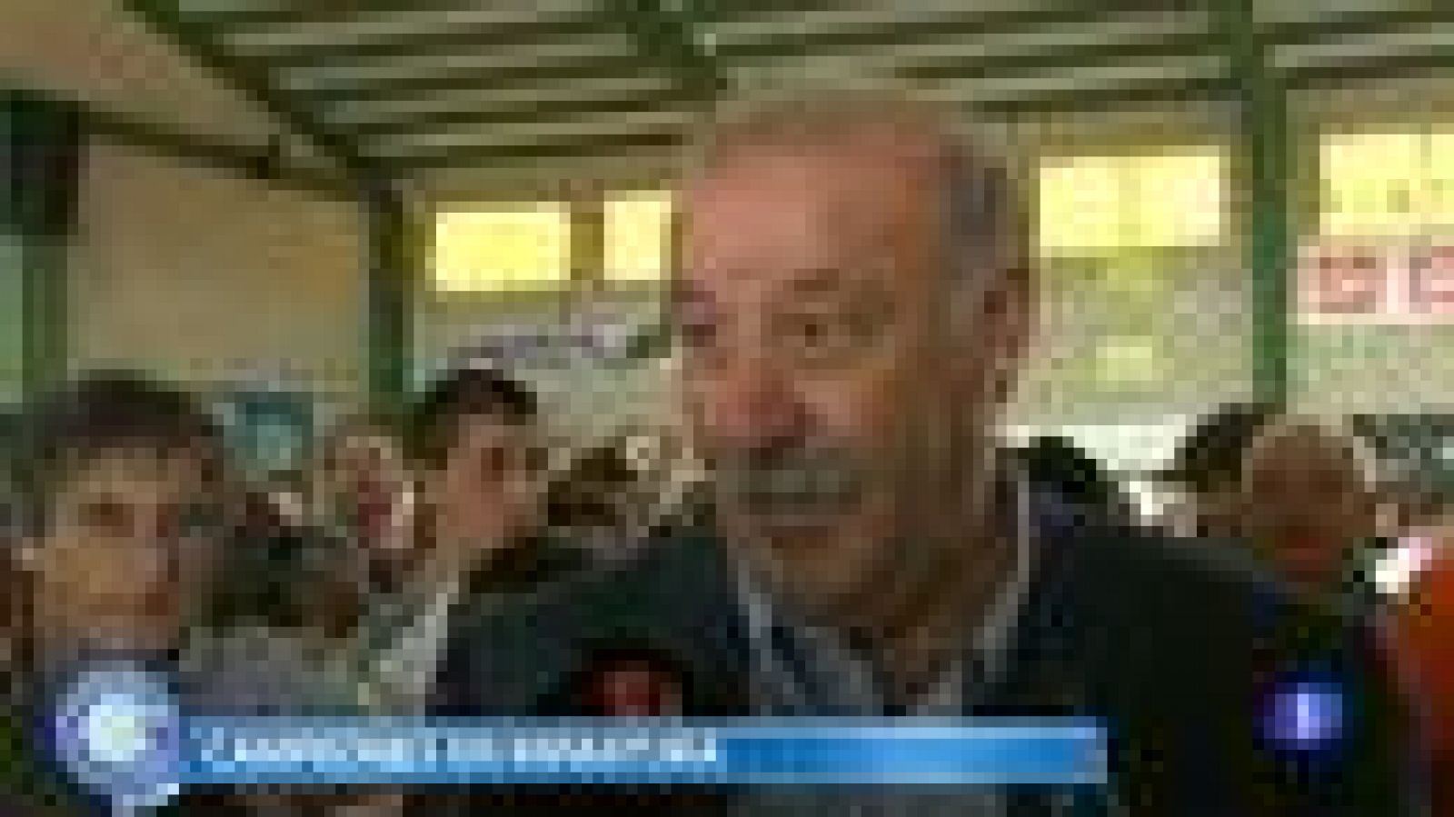 Más Gente - Vicente Del Bosque apadrina un torneo de futbolín