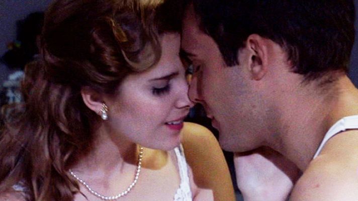 Amar en tiempos revueltos - El sueño erótico de Cecilia