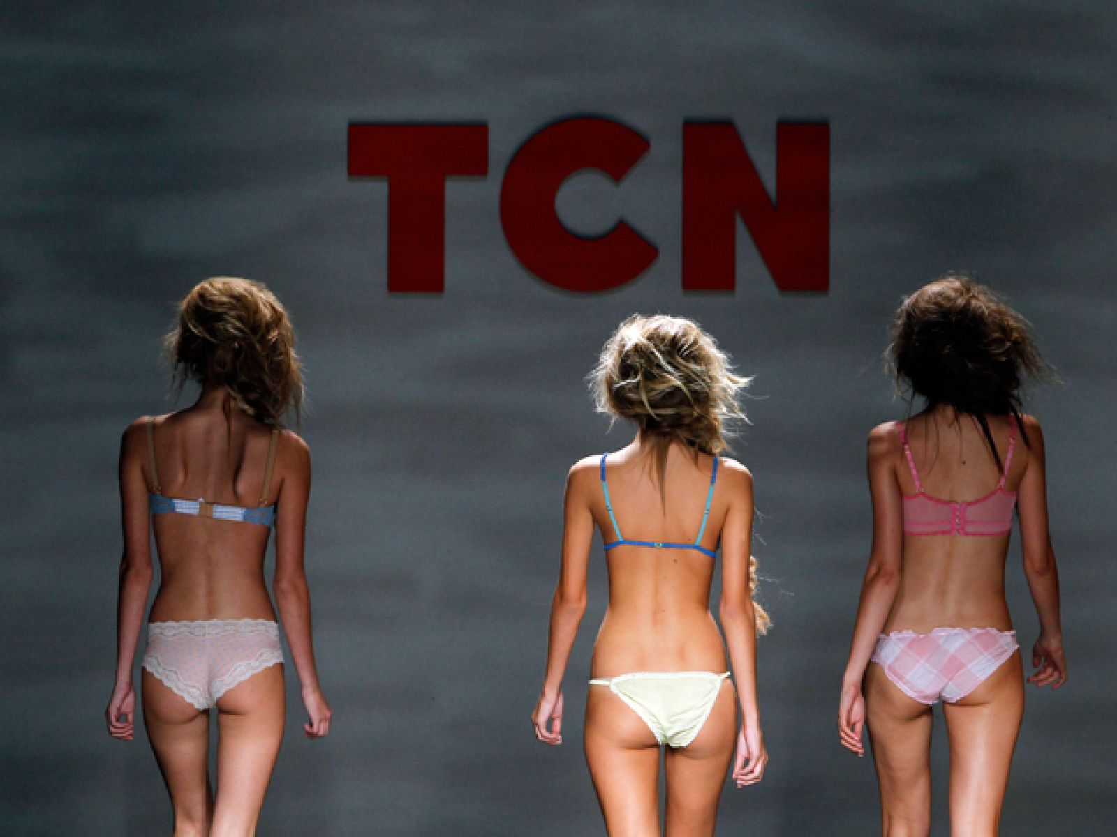 Desfile íntegro de TCN ok | Ver