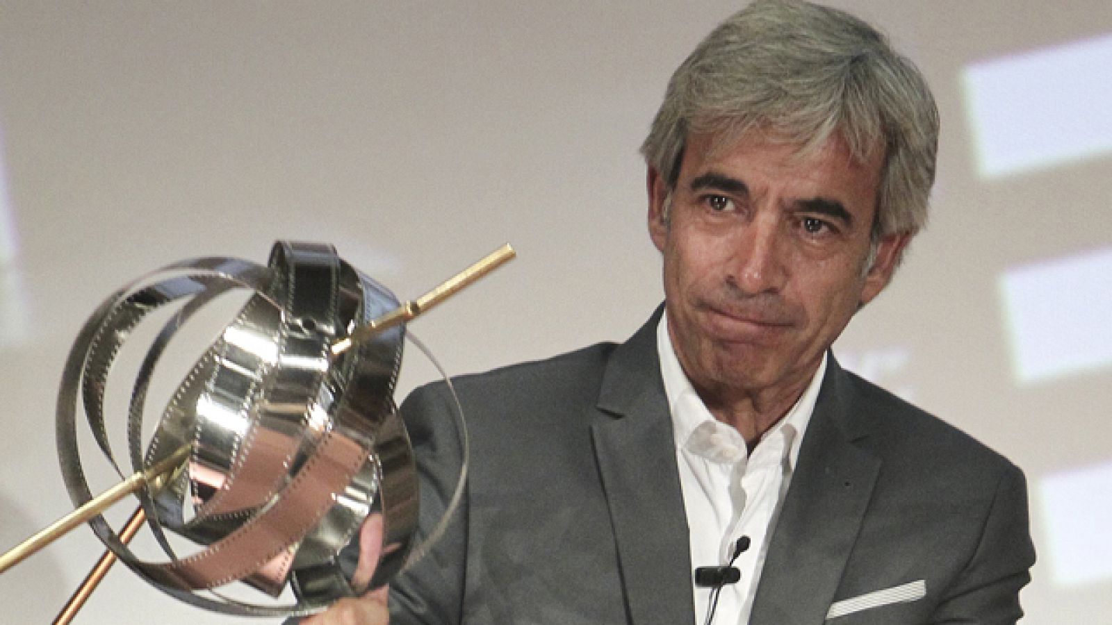El actor Imanol Arias recibe el premio 'Una vida de cine'