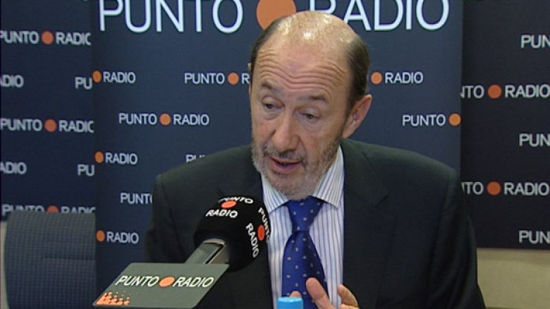 Cruce de acusaciones entre Aguirre y Rubalcaba sobre educación