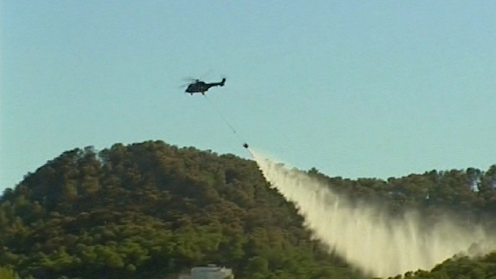 Fuego controlado en Ibiza