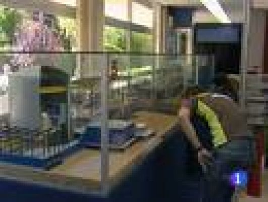  - Los pilotos visitan una central nuclear