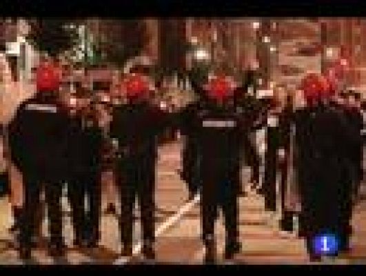 Telediario 1 - 30 detenidos en Bilbao en el desalojo de edificio con orden de derribo
