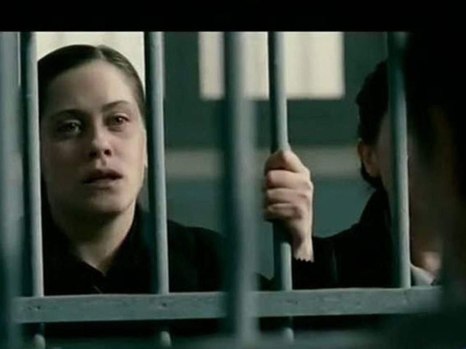 'La voz dormida' de Benito Zambrano lucha por la Concha de Oro en San Sebastián | Ver