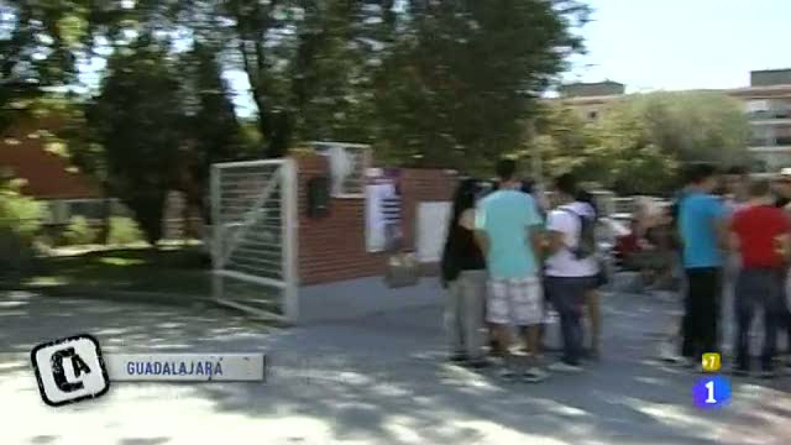 Comando Actualidad - Con el cole a cuestas - Con los profesores