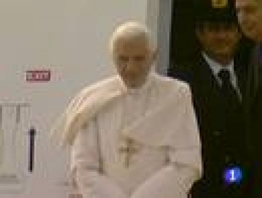 Telediario 1 - Benedicto XVI viaja a Alemania