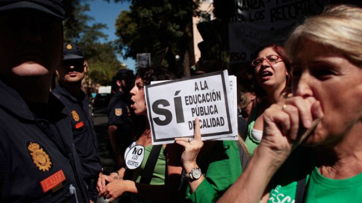 Telediario 1 - Sigue la huelga en la enseñanza