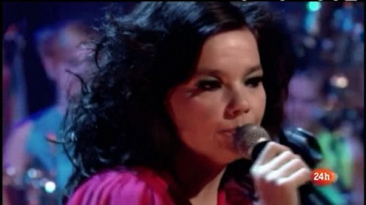 Zoom net - "Biophilia" y "Gears of War 3"