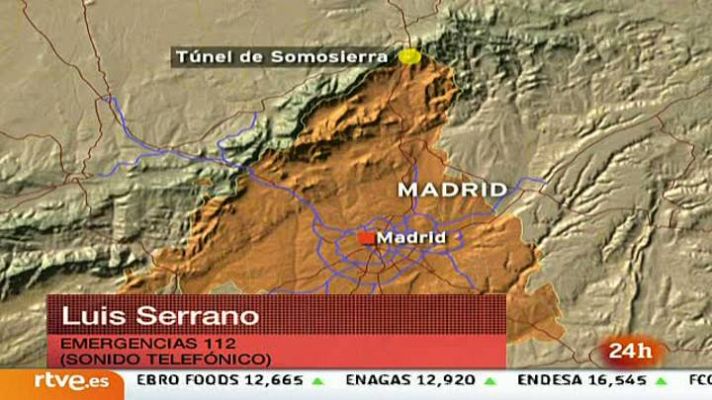 El túnel de Somosierra cortado en ambos sentidos por el incendio de un camión