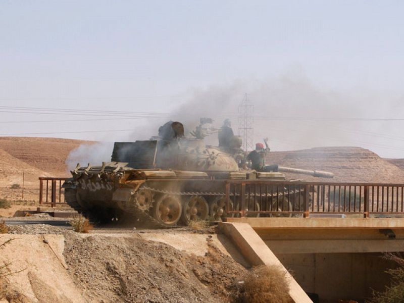 Nuevo intento de los rebeldes libios por tomar Bani Walid y Sirte