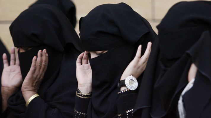 Telediario 1 - Las mujeres saudíes podrán votar