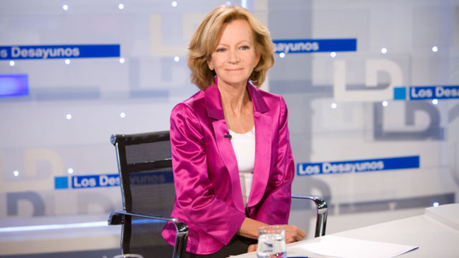 Entrevista íntegra con la vicepresidenta Elena Salgado en 'Los desayunos de TVE' - Los desayunos | Ver