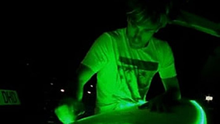 On Off - La luz surfea en mond