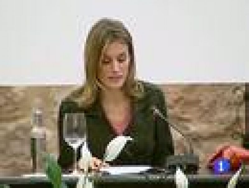 La princesa de Asturias acude al sexto seminario internacional de lengua y periodismo