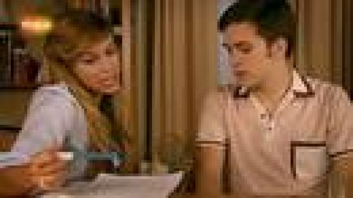 Cuéntame cómo pasó - Arancha, Carlos y...