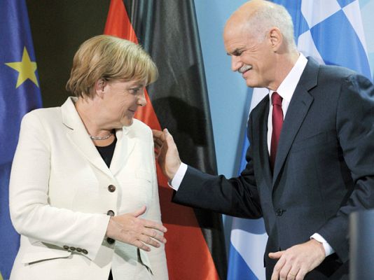 Telediario 1 - La troika visita Atenas y el Bundestag debate la ampliación del rescate