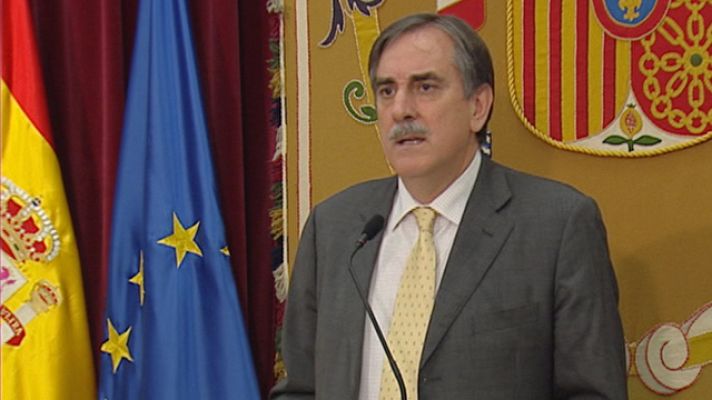 Telediario 1 - Moderación salarial