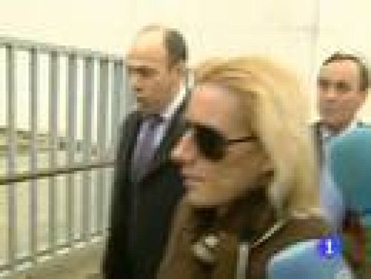 Telediario 1 - Marta Domínguez, de imputada a presunta víctima
