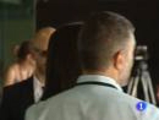 Telediario 1 - Amaya Arzuaga en París