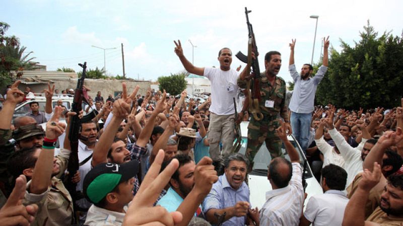 En Sirte o Bani Walid están resistiendo todas las ofensivas en nombre de Gadafi.