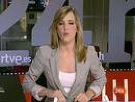  - Centenares de profesores protestan con un 'Flash-Mob' contra los recortes en el centro de Madrid