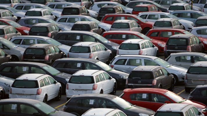 Telediario 1 - Caen las ventas de coches