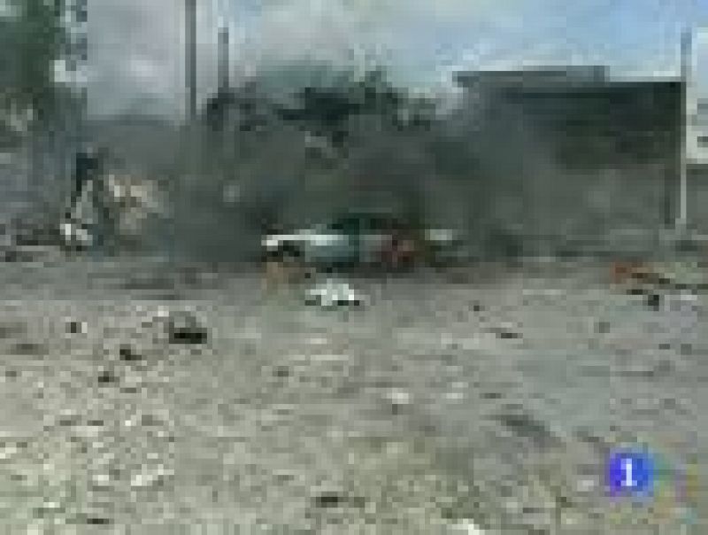Un atentado cometido por las milicias islamistas deja 65 muertos en Mogadiscio 