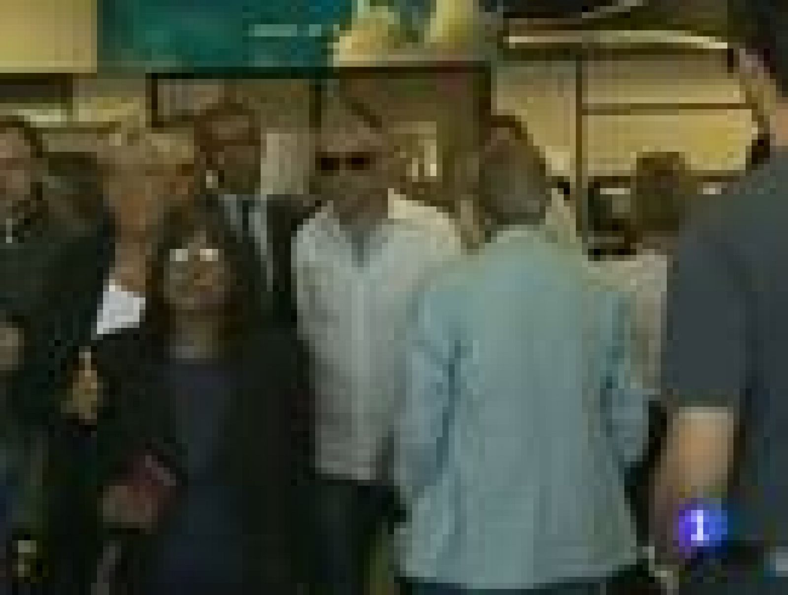 La joven estadounidense Amanda Knox viaja ya de regreso a su país