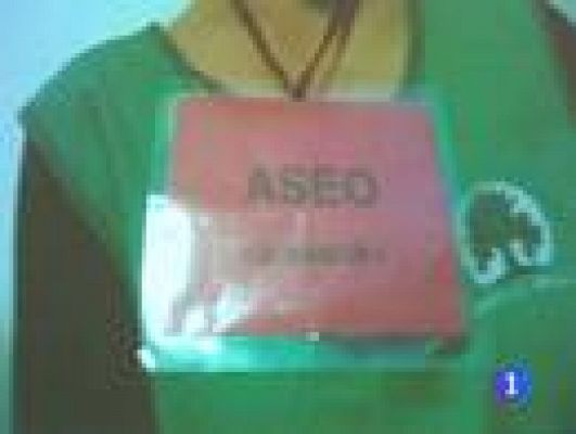 Telediario 1 - Al baño con tarjeta