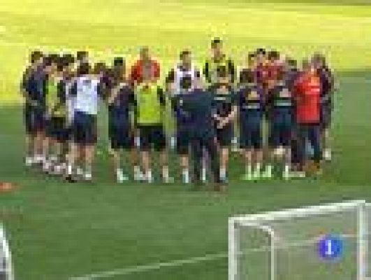 Telediario 1 - Villa se retira del entrenamiento