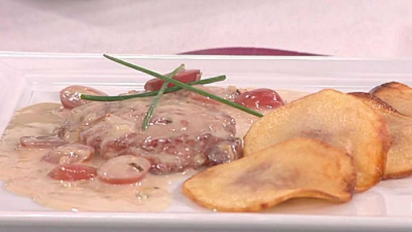 Saber Cocinar - Lomo relleno al cabrales con salsa cava - 07/10/11 - RTVE Cocina | Ver