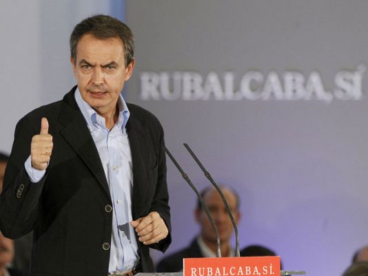 Zapatero agradece su esfuerzo a los parlamentarios por las leyes aprobadas estos años