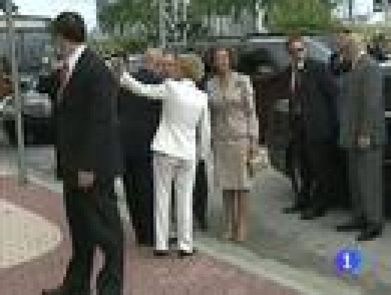 Reunión de la reina Sofía con la comunidad española en Haití