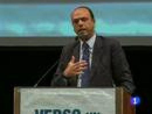 Telediario 1 - Ruptura en el partido de Berlusconi