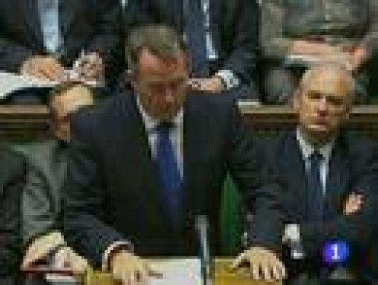 Telediario 1 - Cameron reconoce "graves errores" de su ministro de Defensa por un conflicto de intereses