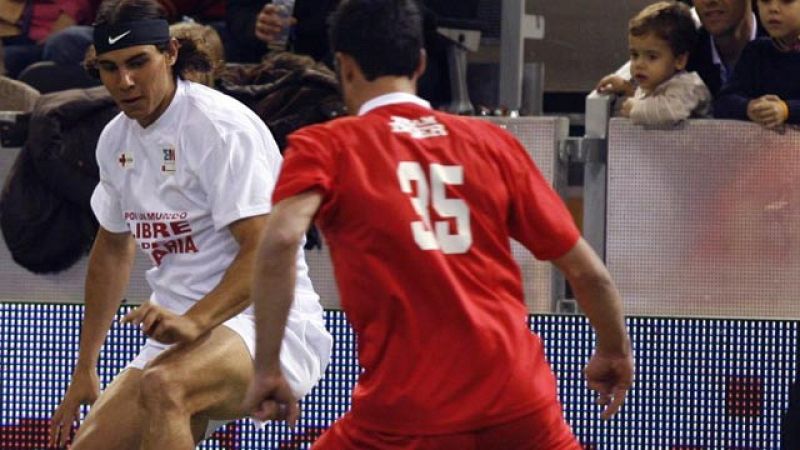 El presidente del Inter Manacor de Tercera, Pere Mateu, ha confirmado a Teledeporte que su amigo Rafa Nadal, número dos del tenis mundial, será el delantero centro del modesto equipo balear