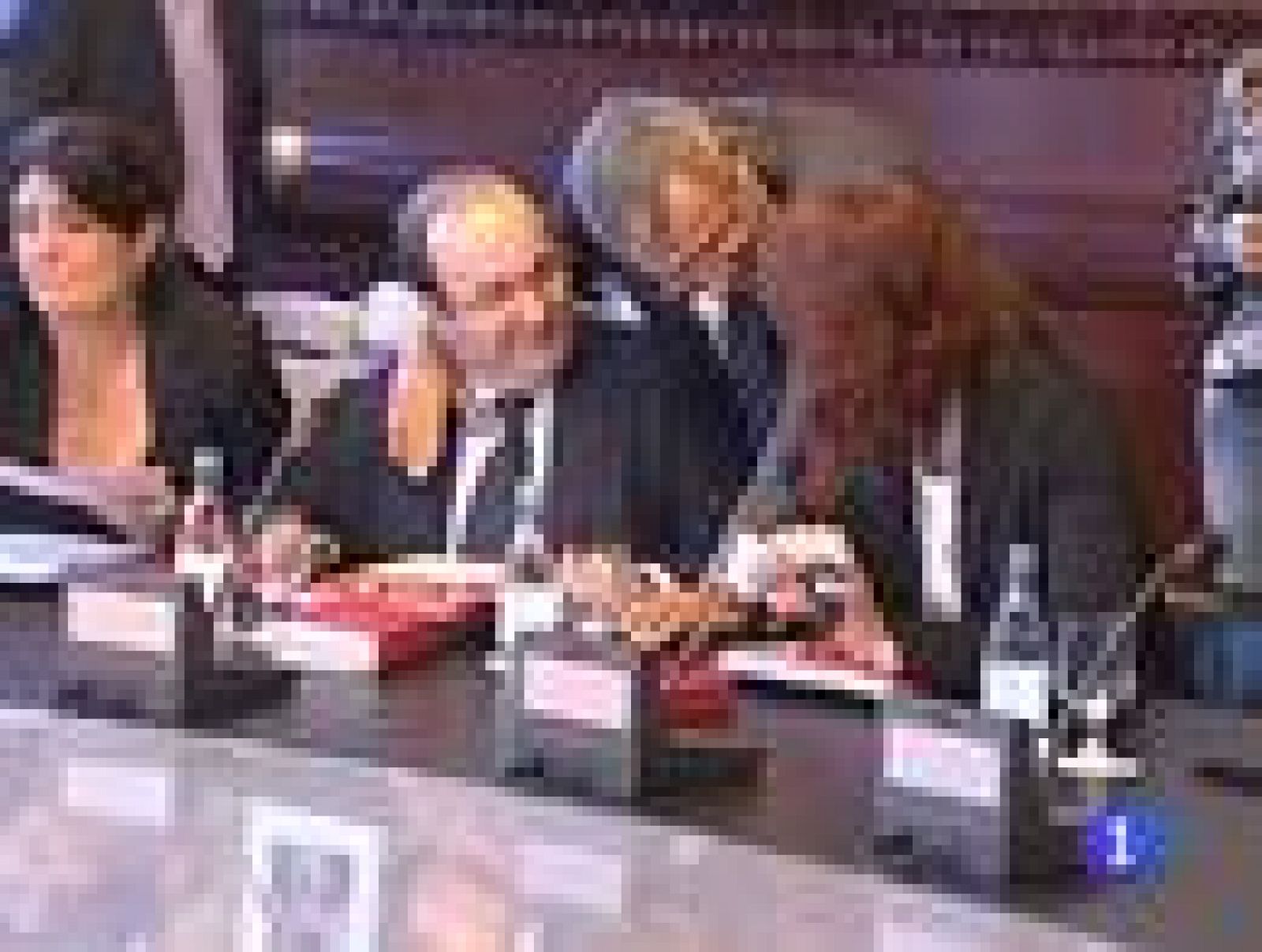 Los diputados del Parlamento autonómico cobrarán una paga menos