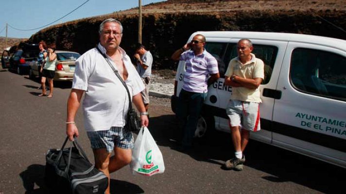 Telediario 1 - Evacuación en La Restinga